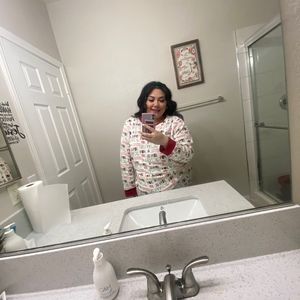 Meet your Posher, Roxana